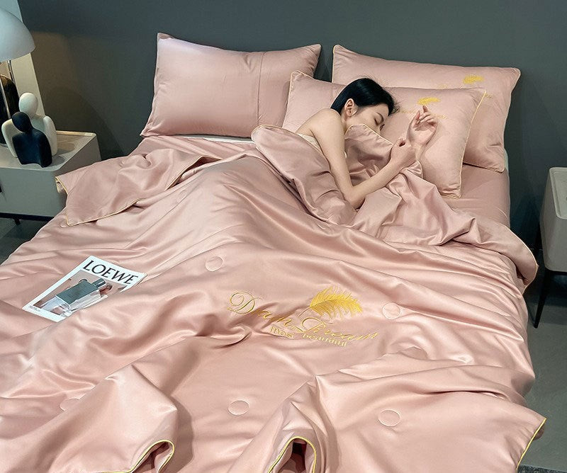 Couette rafraîchissante d'été brodée