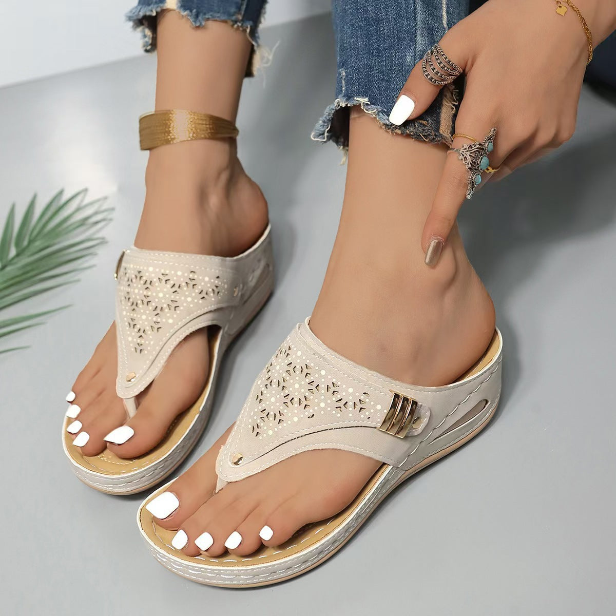 ComfortStep™ – Sandales Orthopédiques Élégantes pour un Confort Inégalé