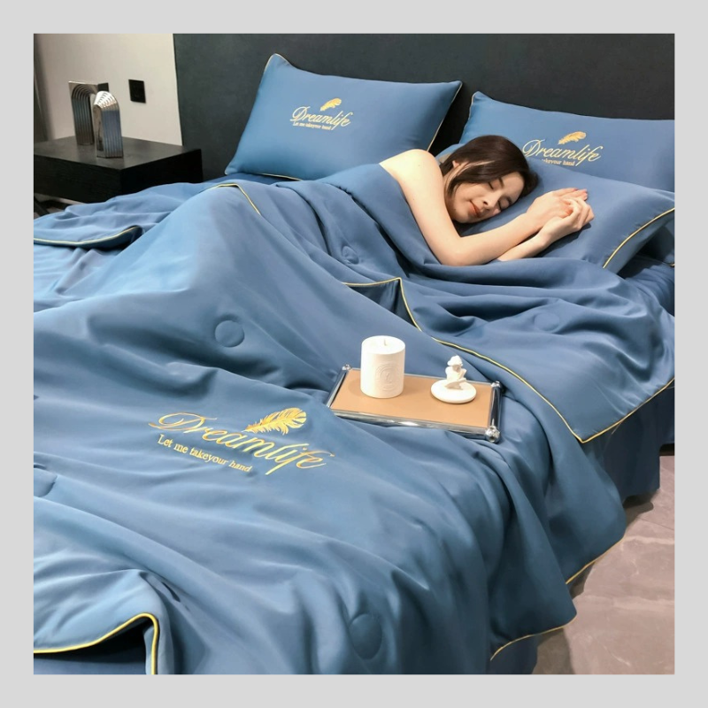 Couette rafraîchissante d'été brodée
