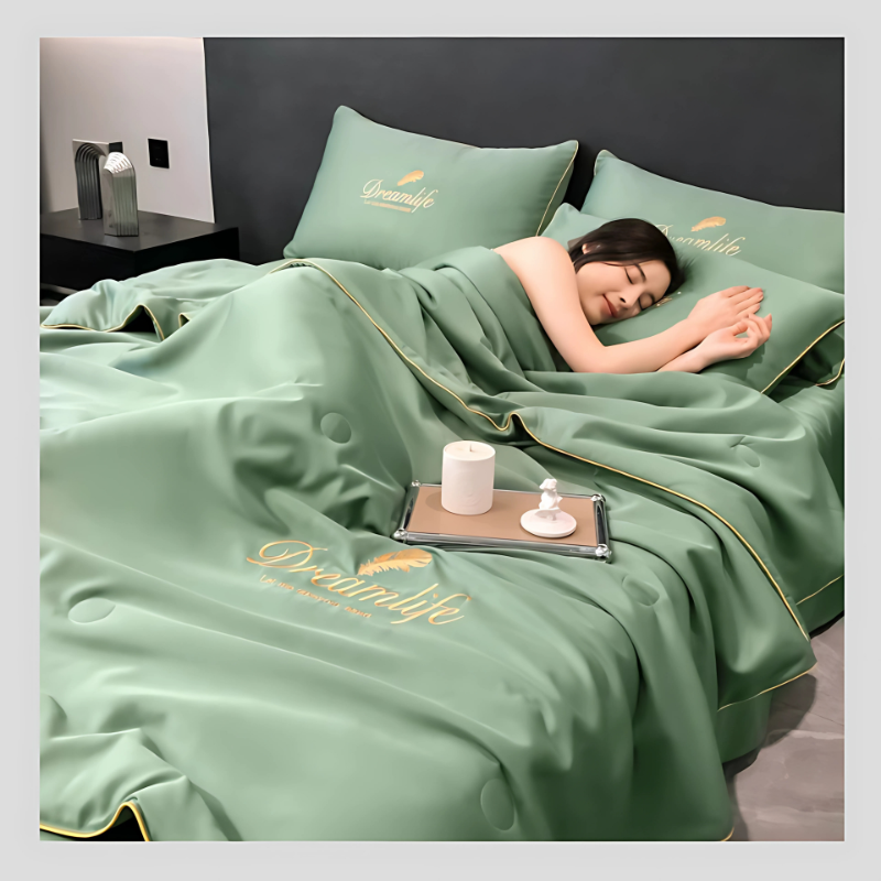 Couette rafraîchissante d'été brodée