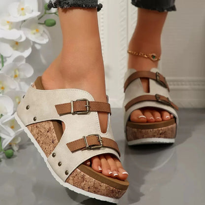 SoleilÉlancé™ – Vos Sandales Compensées Préférées pour l’Été